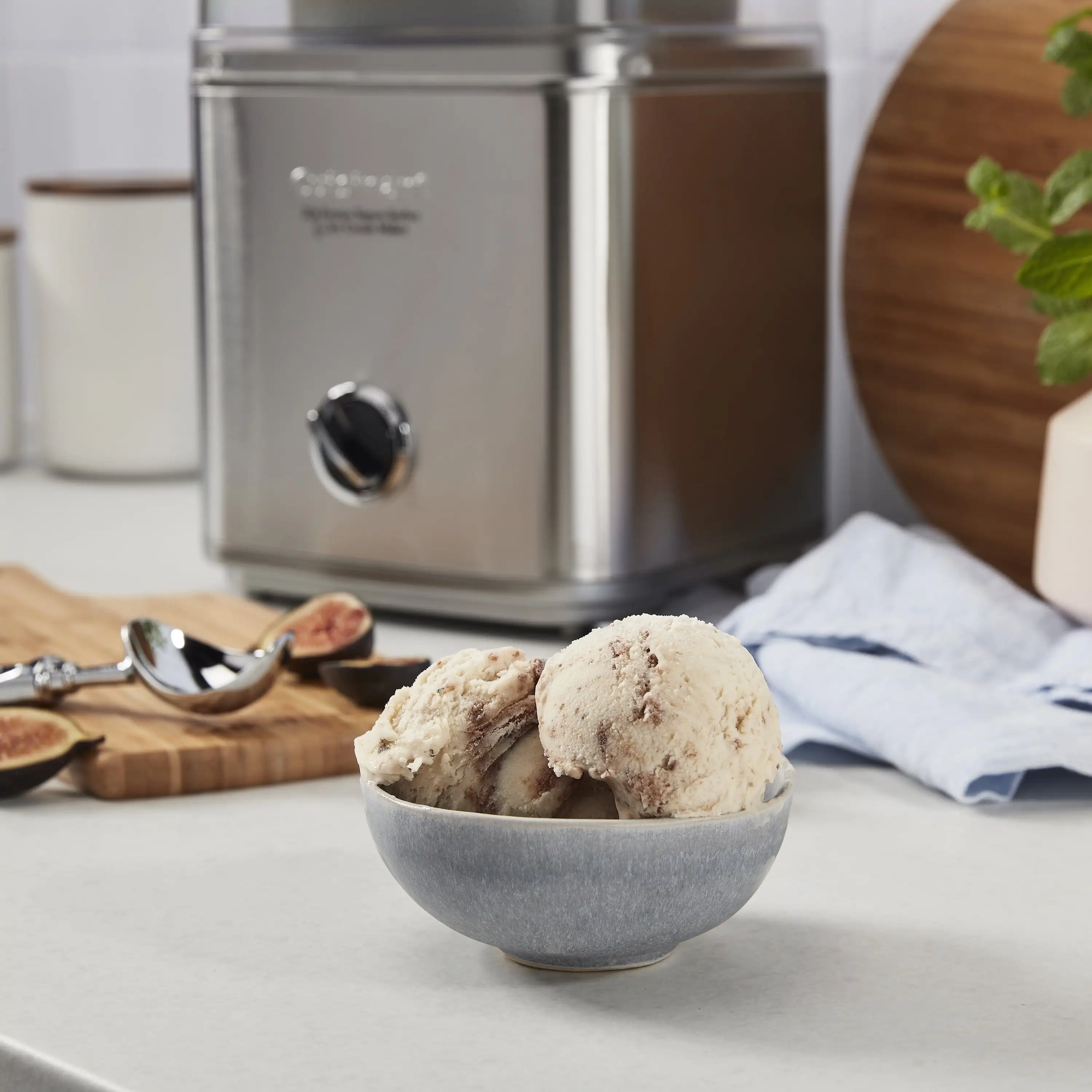 2.0 Qt Ice Cream Maker