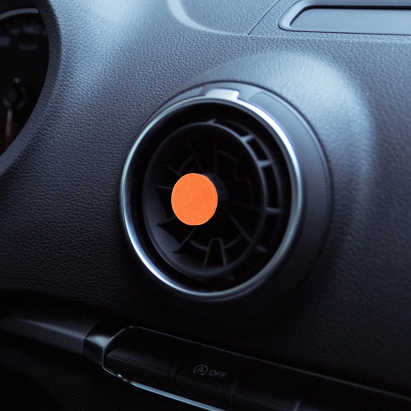 

50Pcs Round Unscented Essential Oil Refill Pads Car Air Vent Clip Diffuser Cotton Aromatherapy Pads Replaceable Aroma Pad