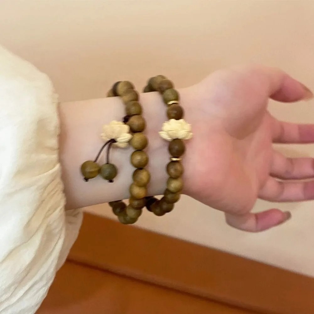 Elastic Flower Sandalwood Bangle Handwoven Jewelry Wood Beaded Strand Bracelets Flower Hand Chain view 4