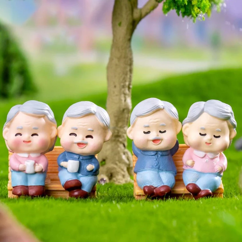 Mini Proposal Grandpa Grandma Figurines Landscape Decoration Car Dashboard Home Ornaments Gift