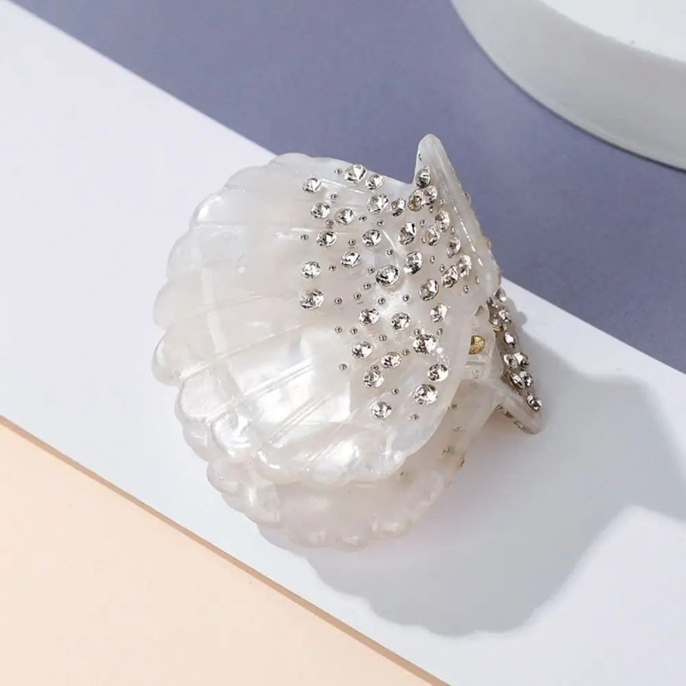 Elegant Rhonestone Shell Hair Claw Acrylic Korean Style Shell Crab Clip Hair Clip Hair Accessories Shell Shape Claw Clip Lady