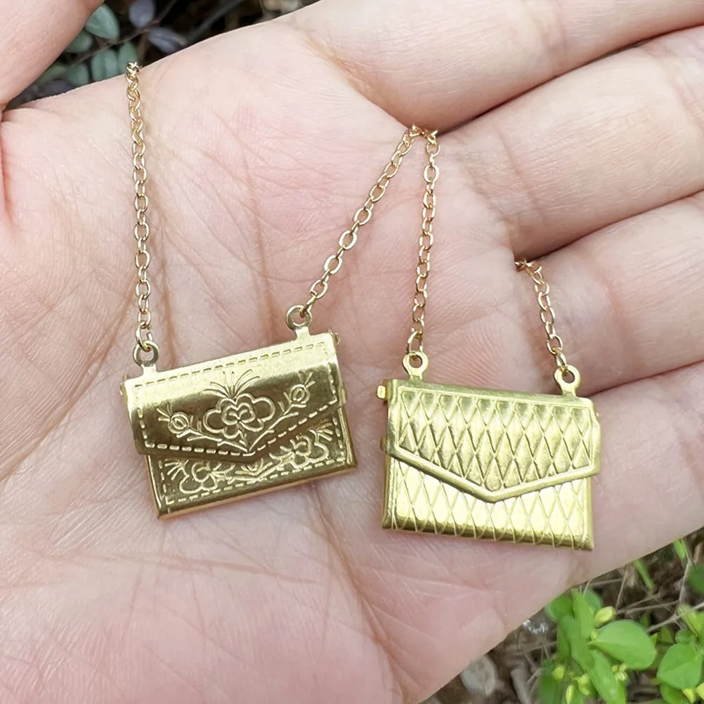 

2Pcs Miniature Metal Single Shoulder Bags Floral Pattern Compact Mini Bag Accessories Mini House Decoration Lightweight