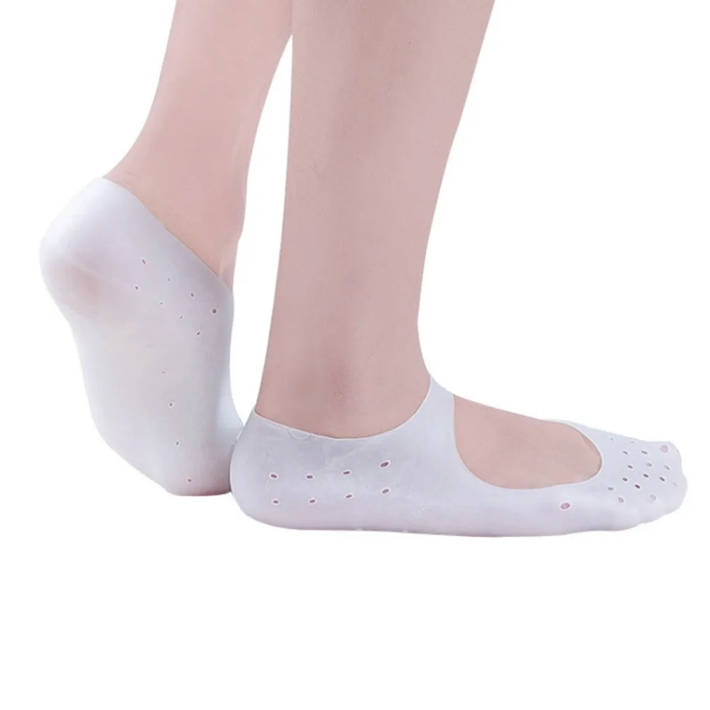 1Pair of Gel Socks Silicone Foot Care Anti-Dry Cracked Anti-Abrasive Feet Non-Slip Perforated Breathable Foot Care Tool