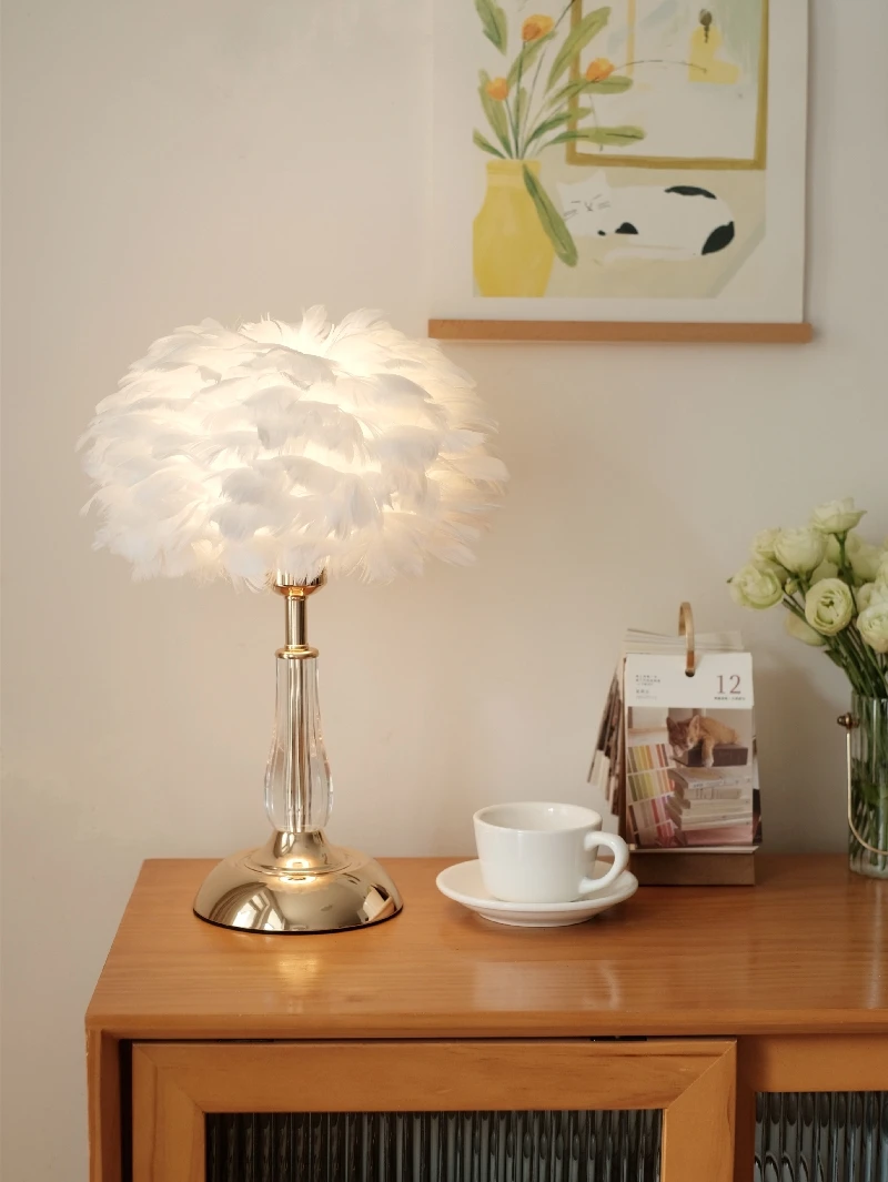 

Master bedroom desk lamp Bedroom bedside lamp Everlight Typhoon