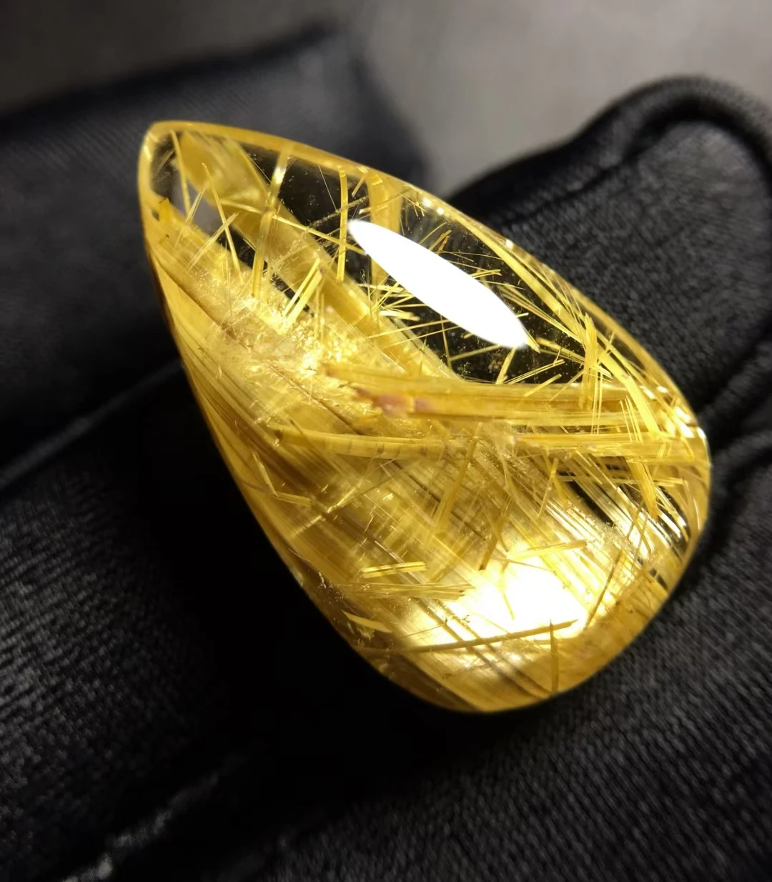 

Natural Gold Rutilated Quartz Pendant Water Drop Jewelry 26.5*16*8.7mm Cat Eye Water Drop Oval Men Women Brazil AAAAAAA