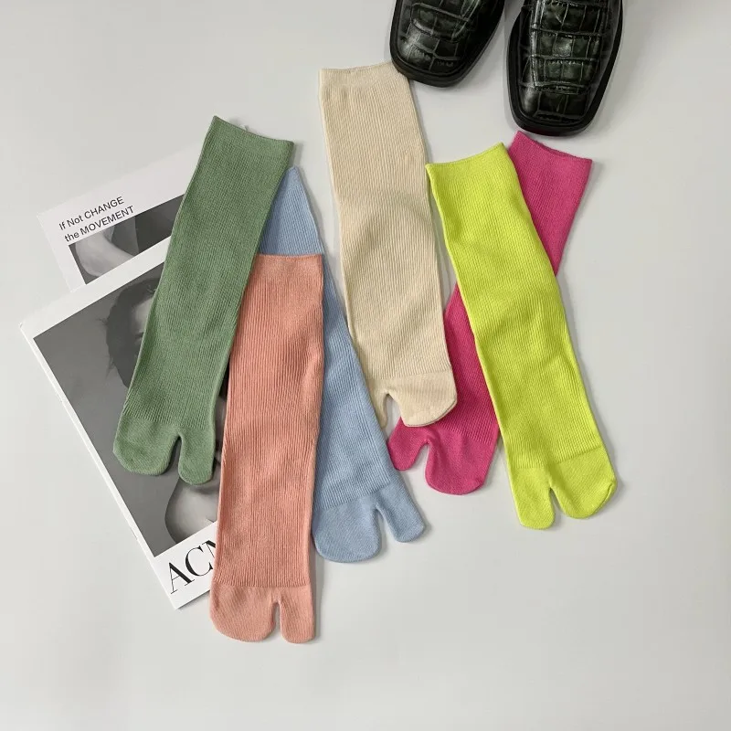 Japanese Harajuku Women's Split Toe Socks High Quality Combed Cotton Knitted Tabi Socks Candy Color Comfortable Two-Toed Socks