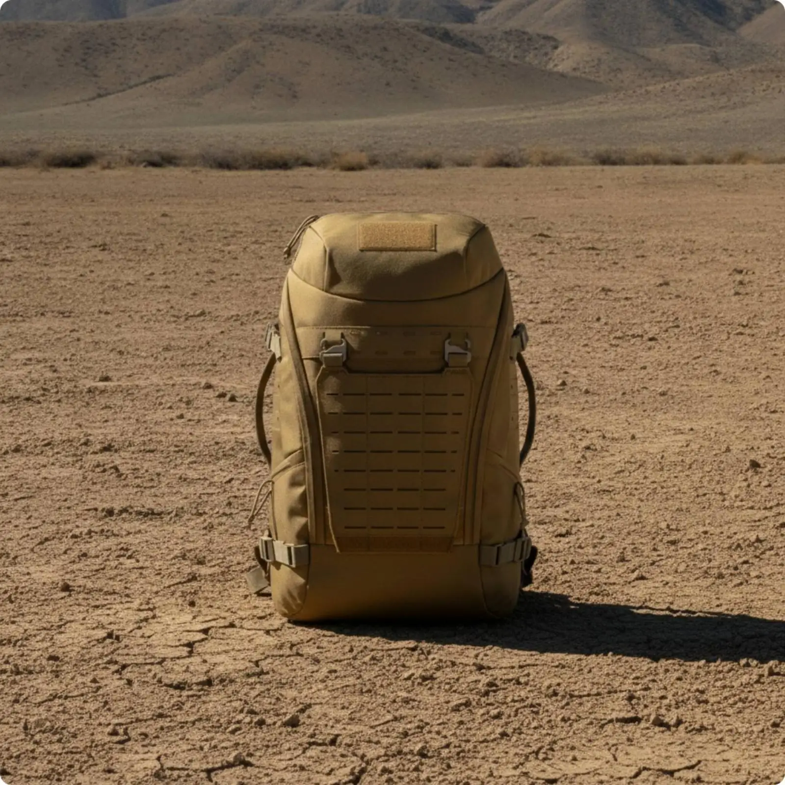 Sac à dos de randonnée avec sangles de compression, sac à dos rembourré pour les voyageurs, les navetteurs, le camping et les trajets quotidiens
