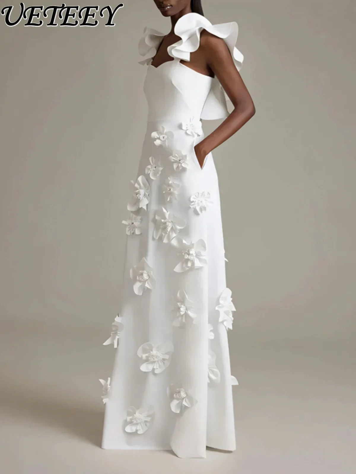 

Heavy Industry White Dress Temperament Three-dimensional Flower High-end Lotus Leaf Edge Splicing Design Sexy Backless Dresses