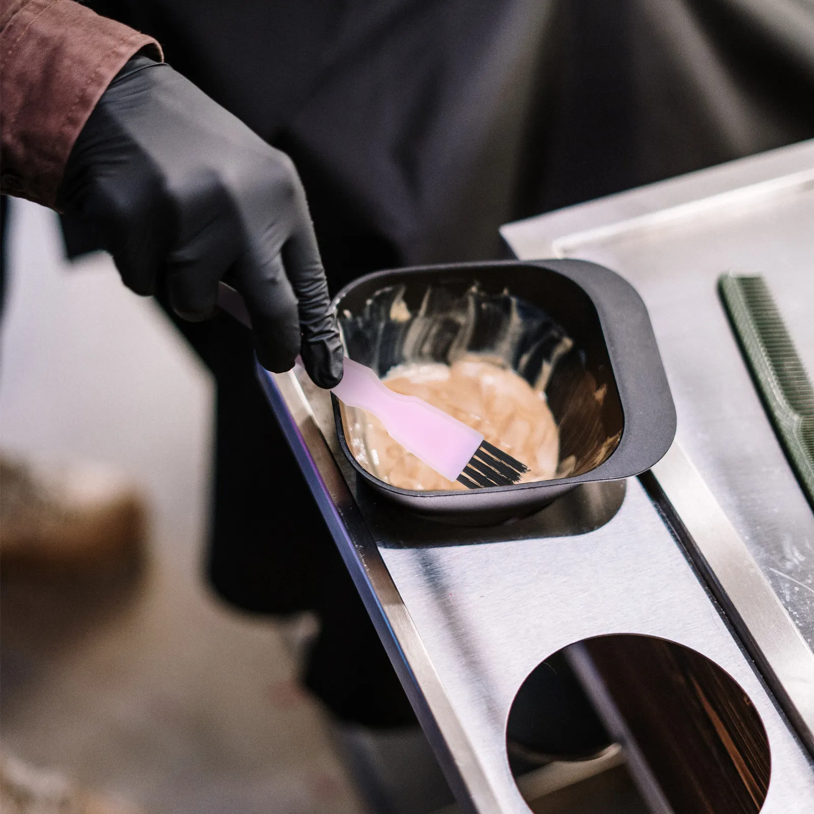 

6Pcs Hair Dye Brush Set Multi Purpose Hair Tint Applicator Comb for Home Salon Use Smooth Design for Easy Color Application