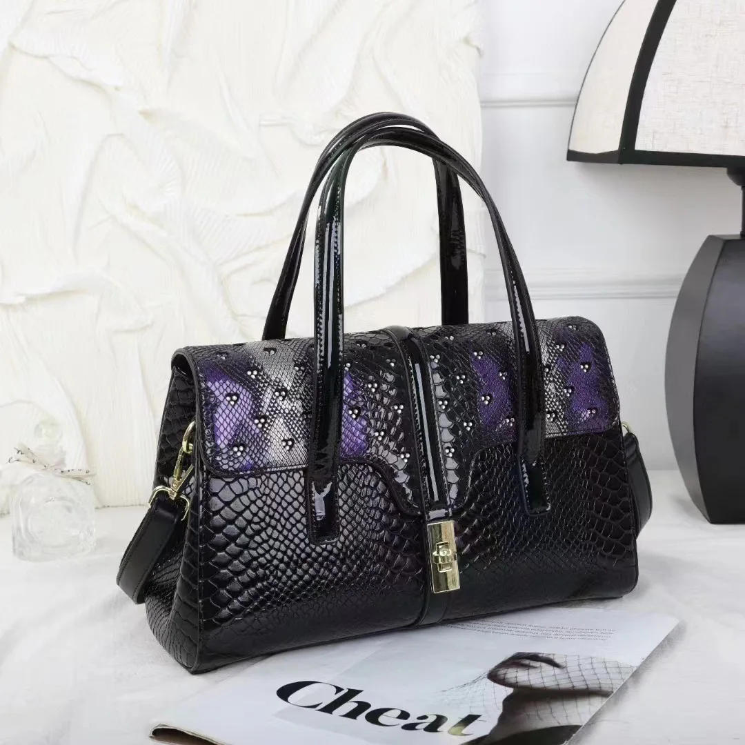 

New Fashion Versatile Shoulder Bag with Contrast Color Handheld Crossbody Women's Bag Large Capacity Tote Bag