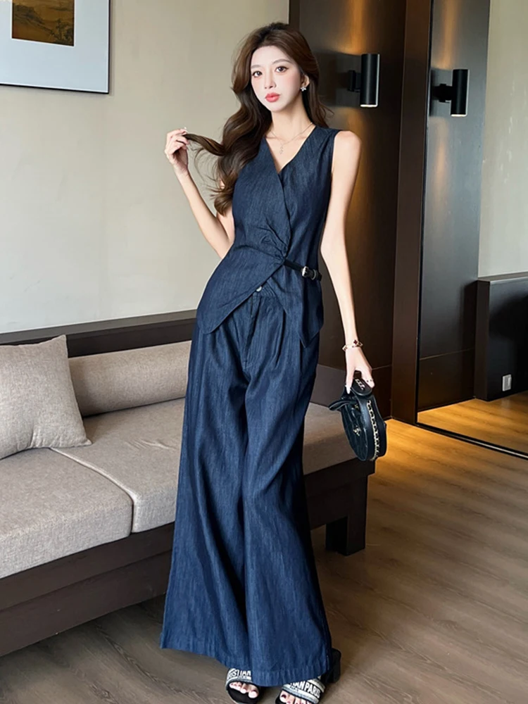 ชุดเสื้อผ้าผู้หญิง ชุดลำลอง ชุดทำงาน เสื้อคอวี เสื้อเชิ้ต เสื้อเบลาส์ และกางเกงขายาวเอวสูงทรงหลวม ชุดเซ็ต 2 ชิ้น รุ่นใหม่