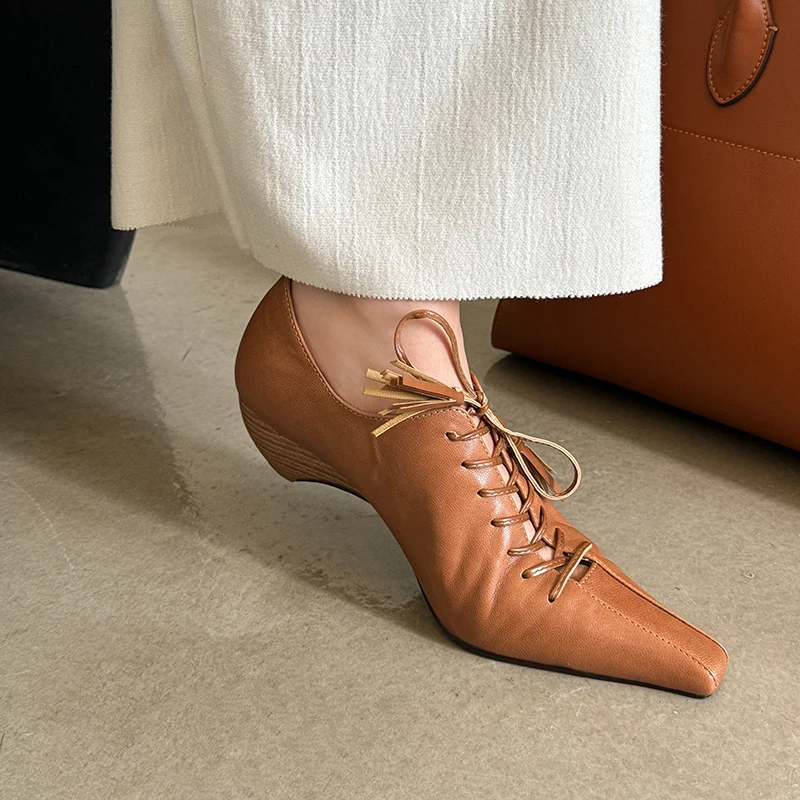 2025 New Spring Autumn Genuine Leather Lace Up Pumps Retro Women Square Toe High Heel Casual Pumps Young Ladies Daily Walk Shoes