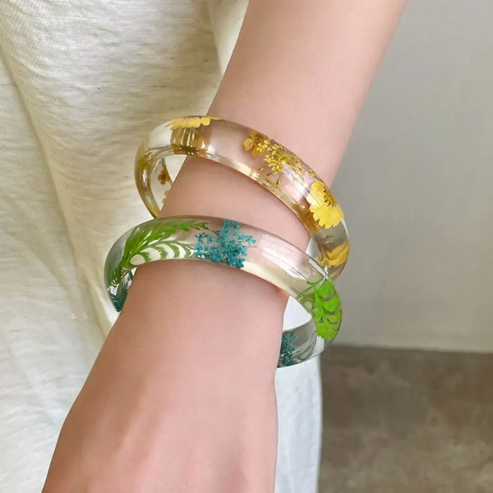 Creative Bohemian Acrylic Bangle Resin Wide Natural Dried Flower Bracelet Plant Leaf Big Cuff Bangle Decoration