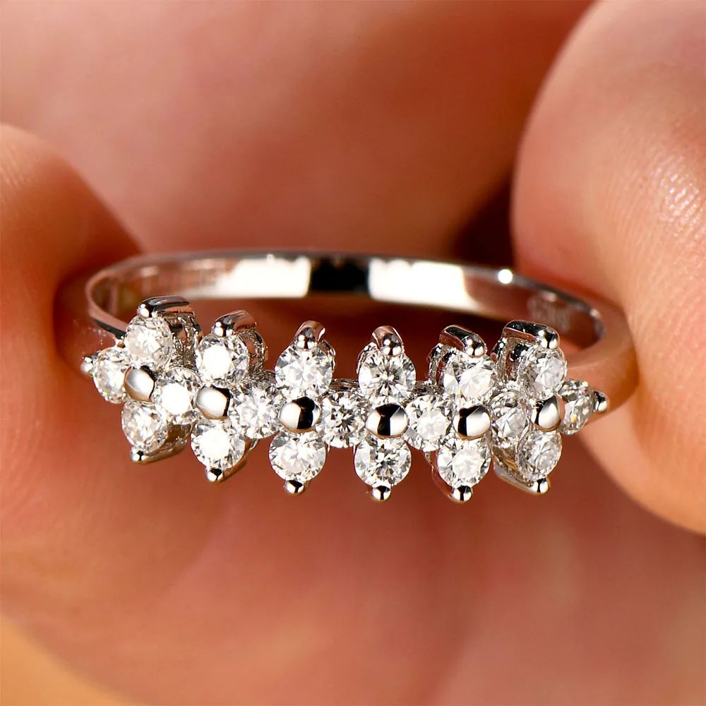 2MM D Color Clover Full Moissanite Ring for Women Sparkling Diamond S925 Sterling Silver 18K Gold Plated Wedding Band with GRA
