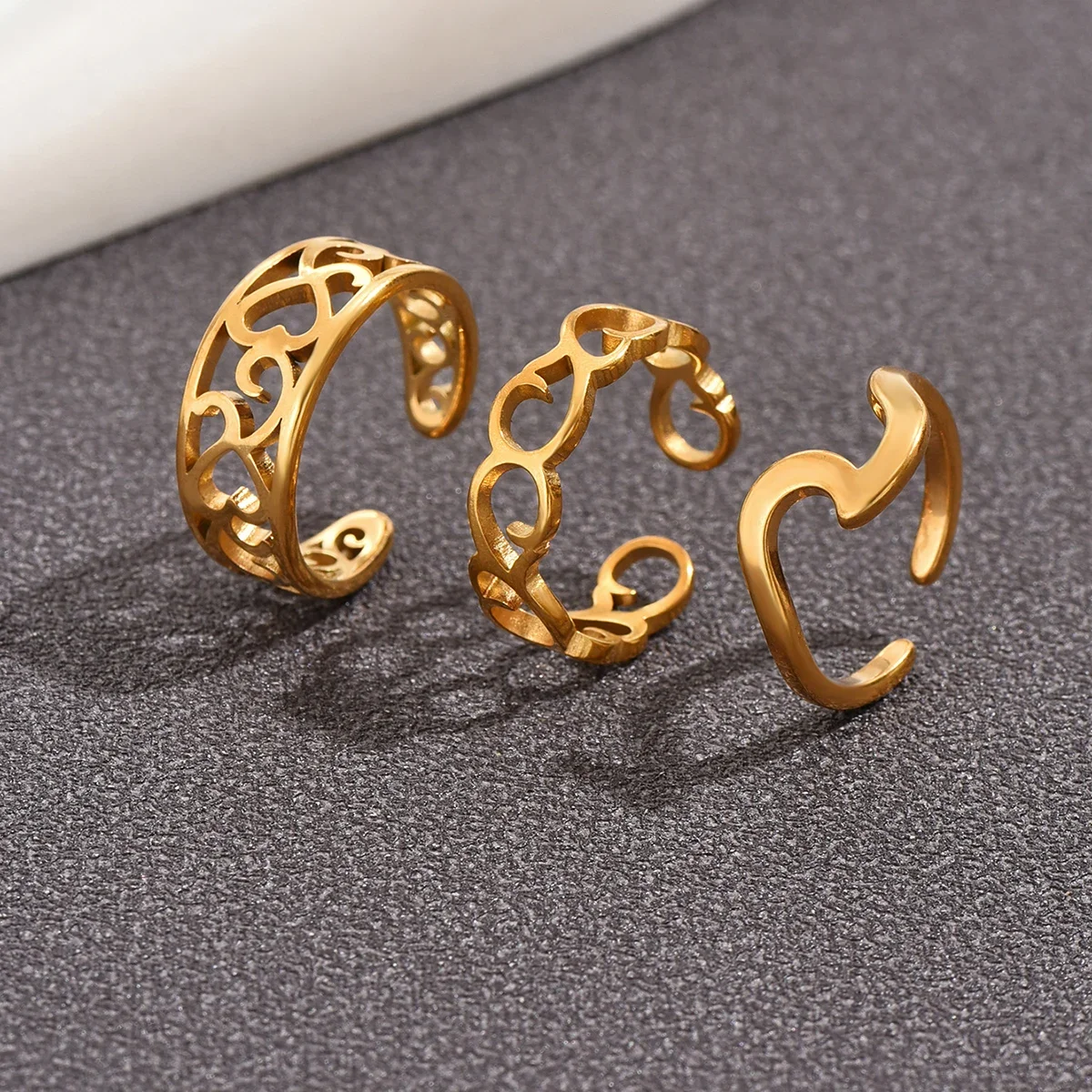 3 Stainless Steel Gold-Plated Foot Rings Hollow Heart Wave Eagle Beak Toe Rings for Men and Women Summer Beach Wear