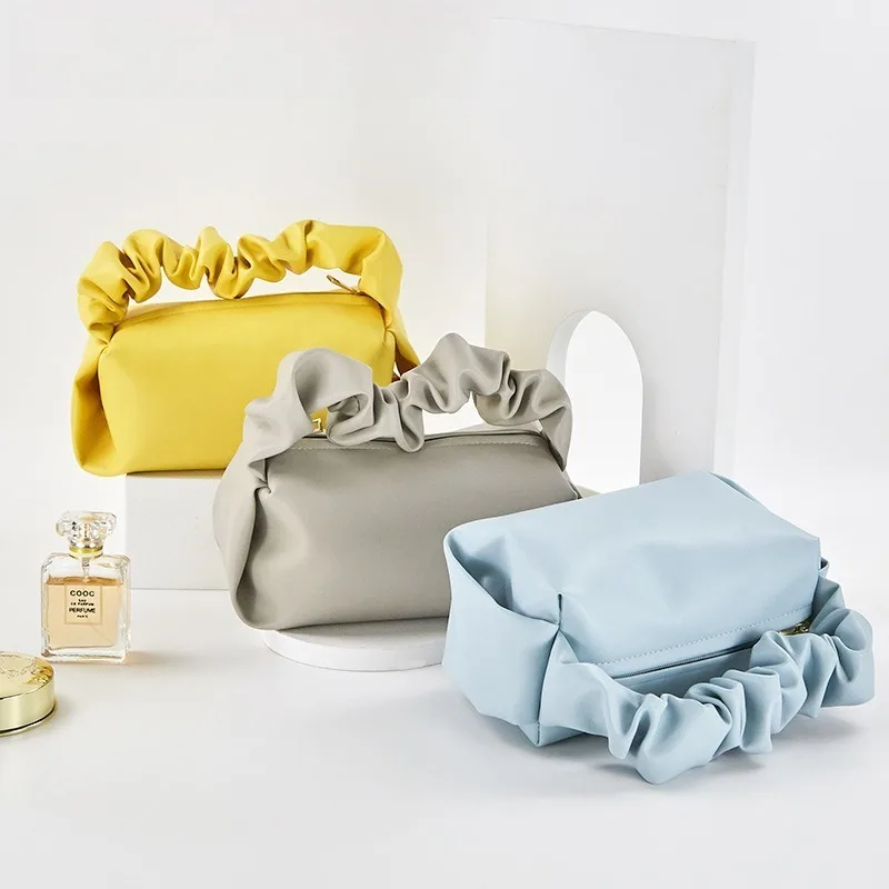 

Новая однотонная простая портативная сумка-облако из кожи с нишевой текстурой, плиссированная, женская косметичка