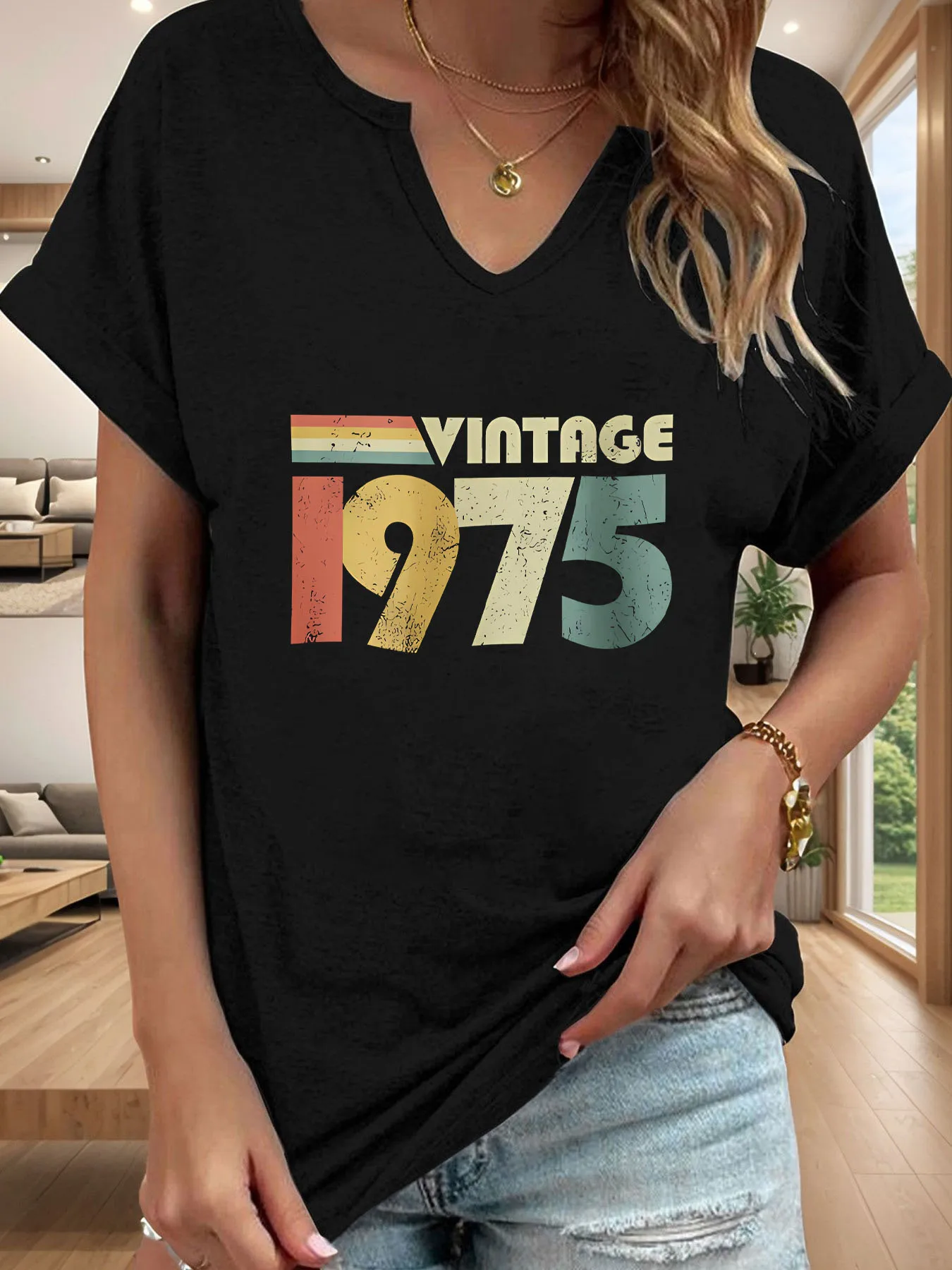 Vintage 1975 Sense of Era Letter Print Women T Shirt Short Roll-up Sleeve V-Neck Summer Casual Top Tshirts for Women