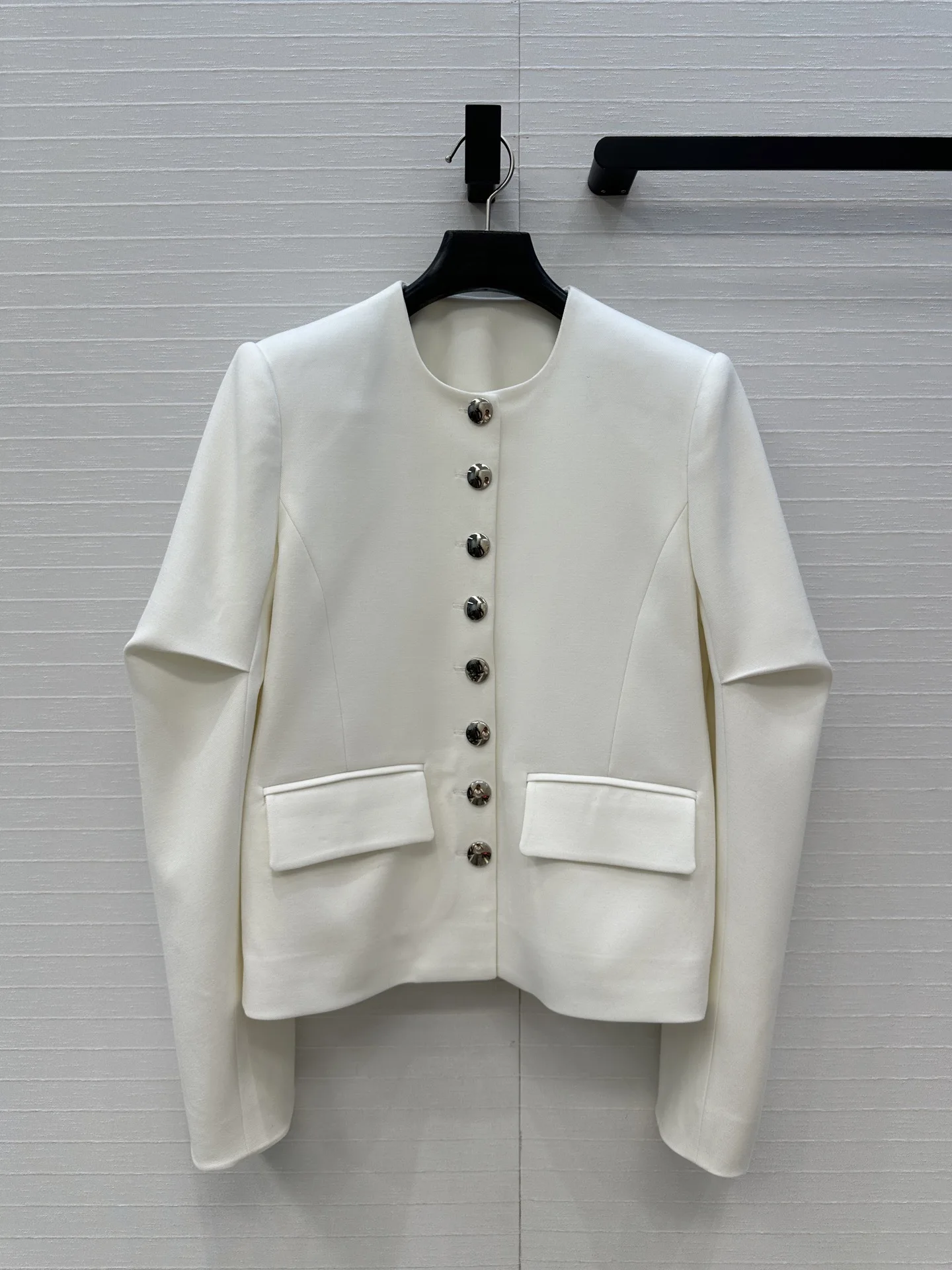 

Jenny, осенне-зимний серебряный плиссированный све, круглый Ne Jaet, металлический, на одной пуговице, простой женский топ, ор.