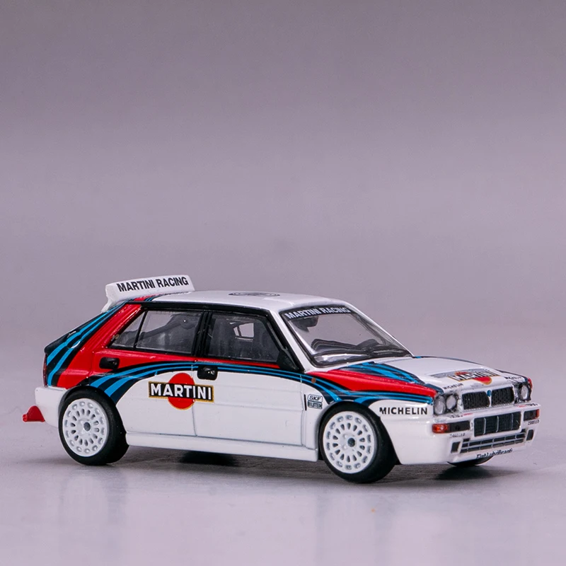 1:64 Lancia Delta HF Evo Martini No. 3 #300 alloy die cast simulation car model, boys' toys, children's holiday birthday gifts