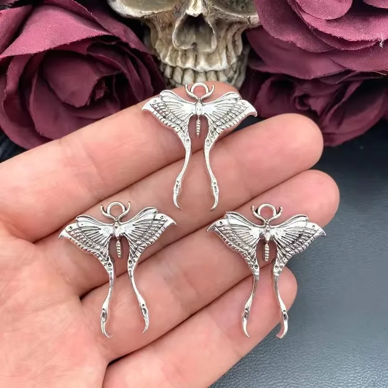 6 Breloques Papillon Gothique 35*31mm, Breloques Luna Moth, Pendentifs Designer pour Fabrication de Bijoux et Accessoires DIY