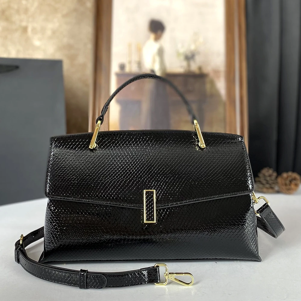

High End Fashion Large Capacity Women's Crossbody Bag European American Style Hand-held Luxury Handbag