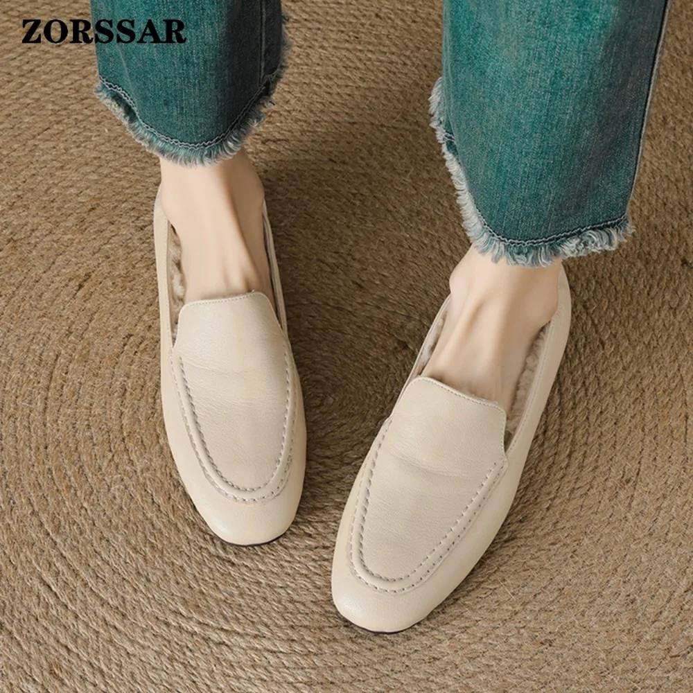 الشتاء حذاء مسطح امرأة 2025 جديد أفخم بطانة الدافئة النساء أحذية الثلوج جلد طبيعي مريح عادية الإناث الشتاء المتسكعون