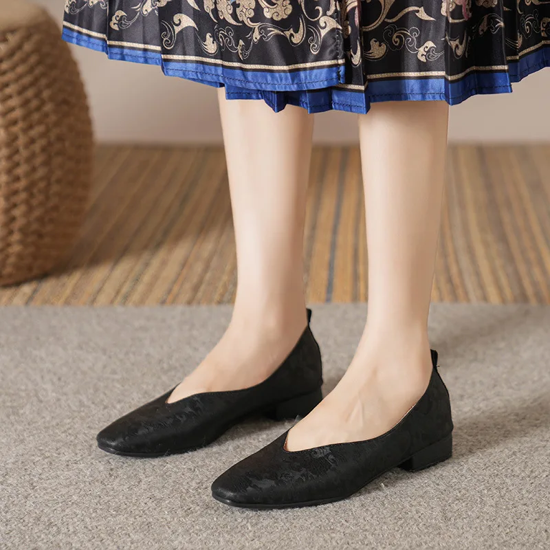 2024 Silver ballet flats woman square toe loafers women v cut dress shoes size 43 ladies microfiber leather mocassins low heels