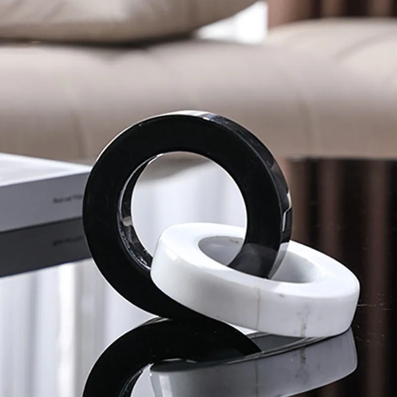 Modern simple black and white interlocking marble ornaments model house entrance  soft decoration ornaments