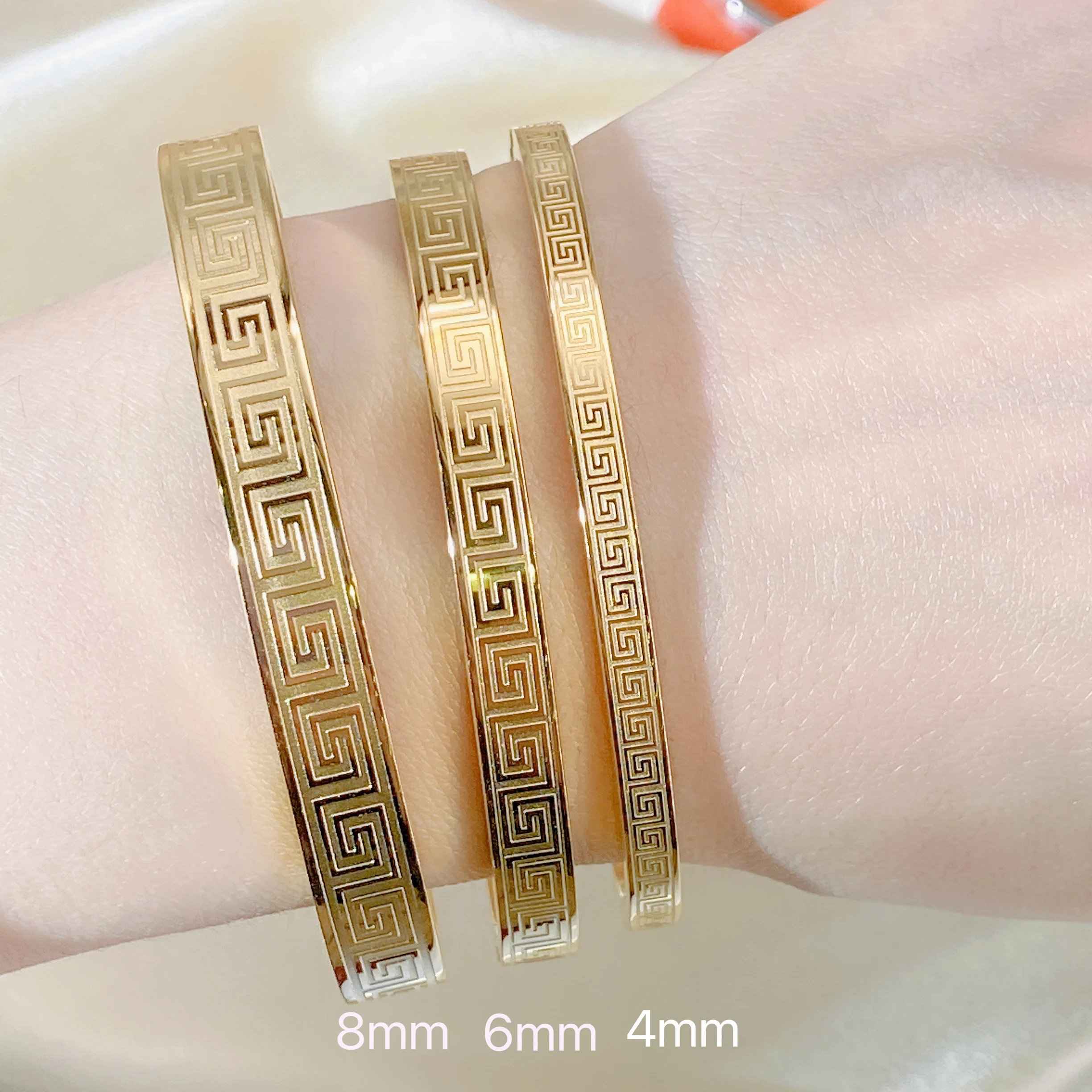 Stainless Steel fashion couple bracelet Classic fashion Maze Print women\'s jewelry anniversary Gift Multi-size
