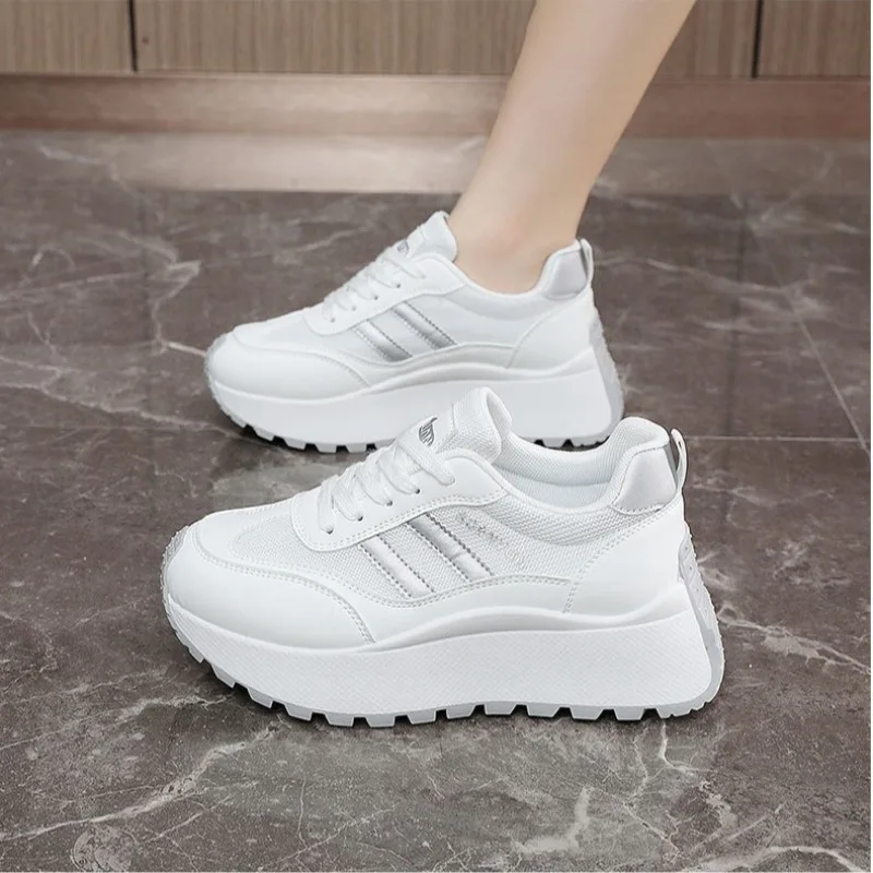 Baskets pour femmes maille chaussures décontractées respirantes chaussures de Tennis de mode chaussures à plate-forme augmentant la hauteur pour les femmes 2025 nouvelles chaussures de Sport