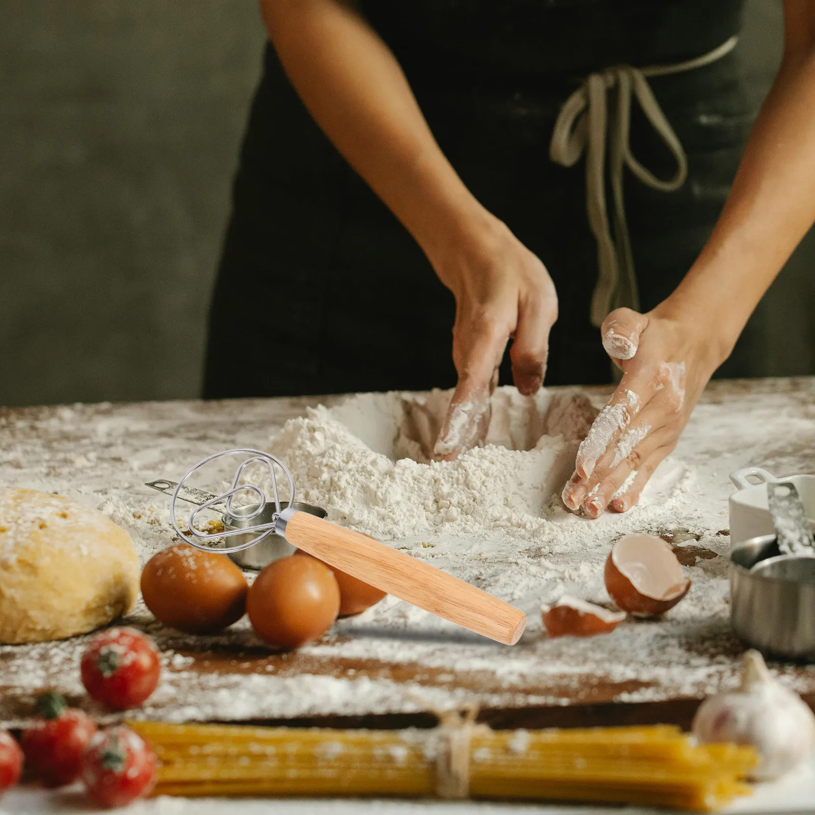 Batidor de masa de acero inoxidable sin costuras, mango de roble de 10 pulgadas de largo para mezclar harina, batir huevos, herramienta mezcladora de pan de cocina