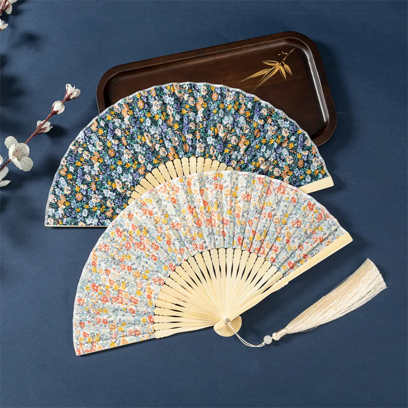 Chinese Retro Hollow Antique Hand Carved Bamboo Folding Fan Wedding Chinese Wooden Fan Wedding Party Decorations