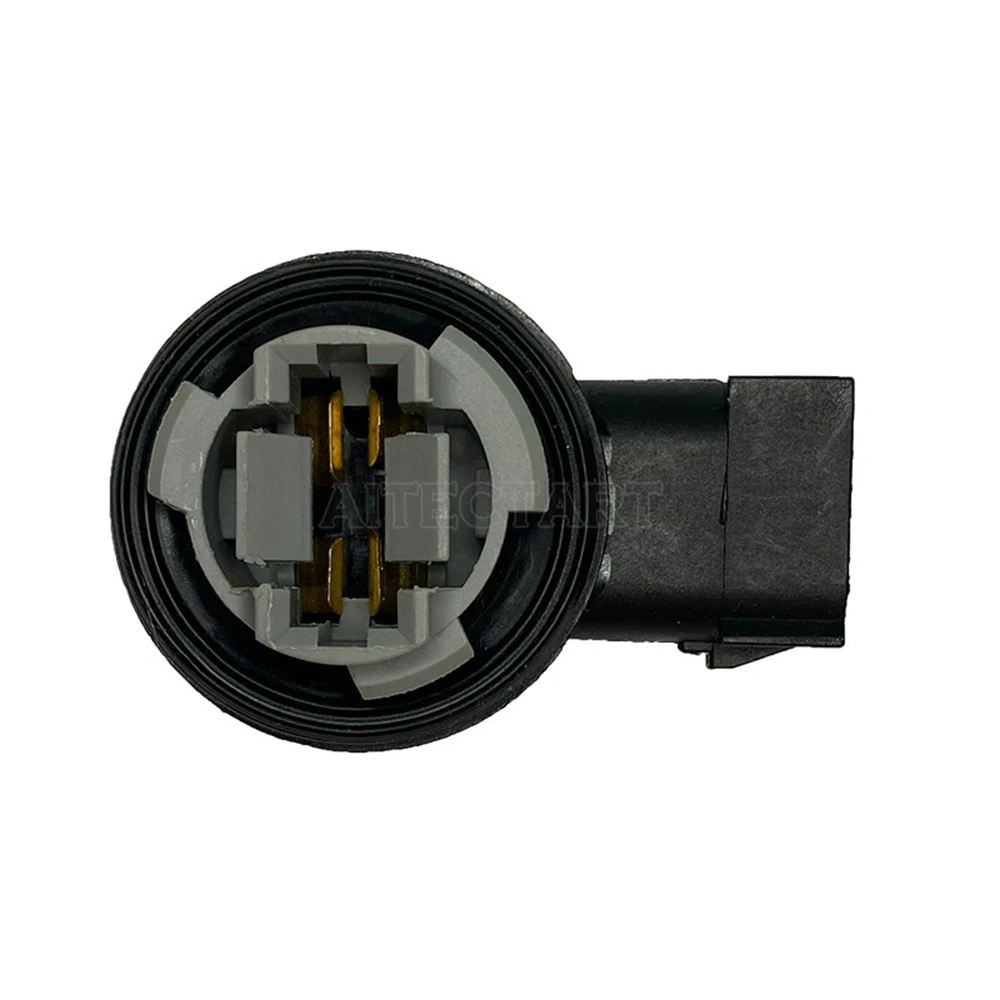 Turn Signal Tail Light Socket For Dodge Ram 1500 2500 3500, 3 Terminal Lamp Rear Tail Light Bulb Plug Socket Replaces 68226719AA