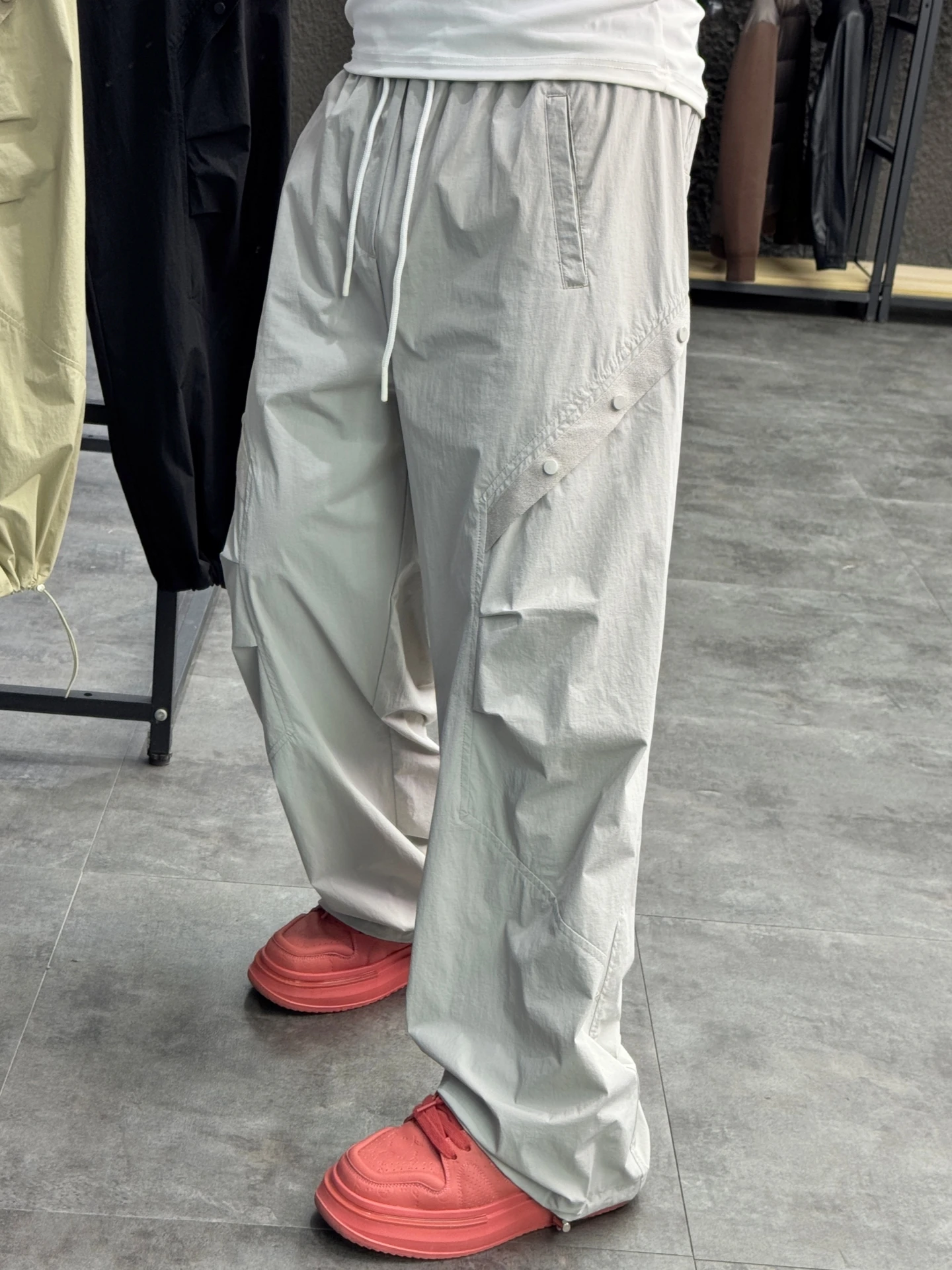 

Мужские удобные дышащие свободные брюки прямого кроя, весенне-летние тонкие повседневные брюки в американском стиле с эластичной талией из нейлоновой ткани