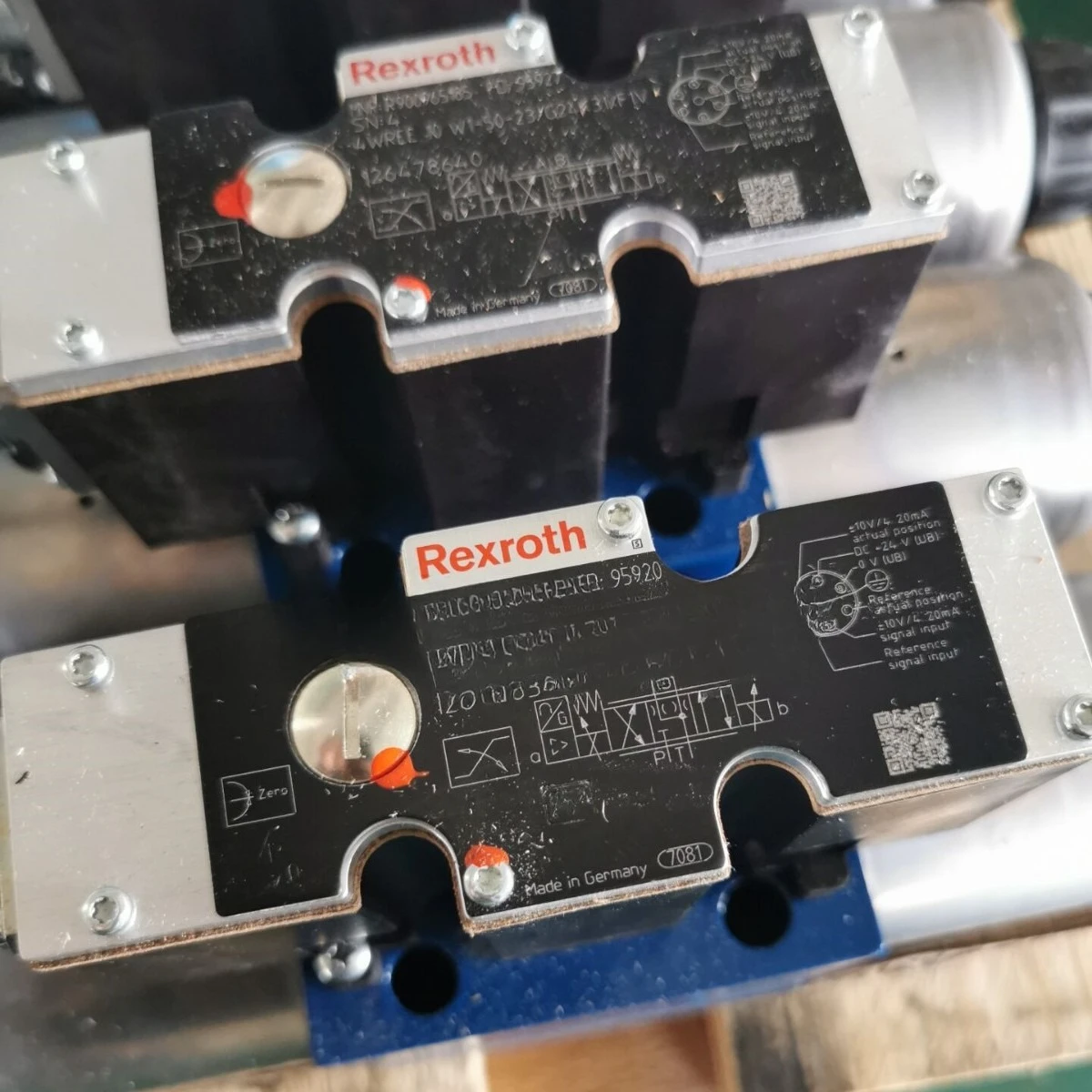 

Proportional directional valve 4WREE10W1-75-2X/G24K31/A1V