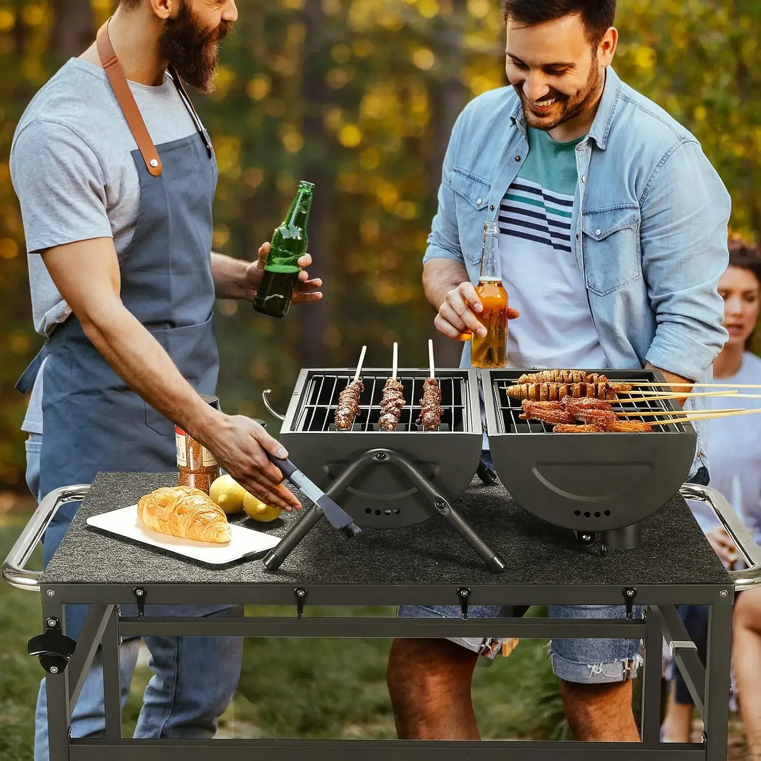 Mesa de grelha ao ar livre com armazenamento para pátio, mesa de ilha móvel de carrinho de cozinha de prateleira dupla sobre rodas com esteiras de grelha, 20 "x 32"