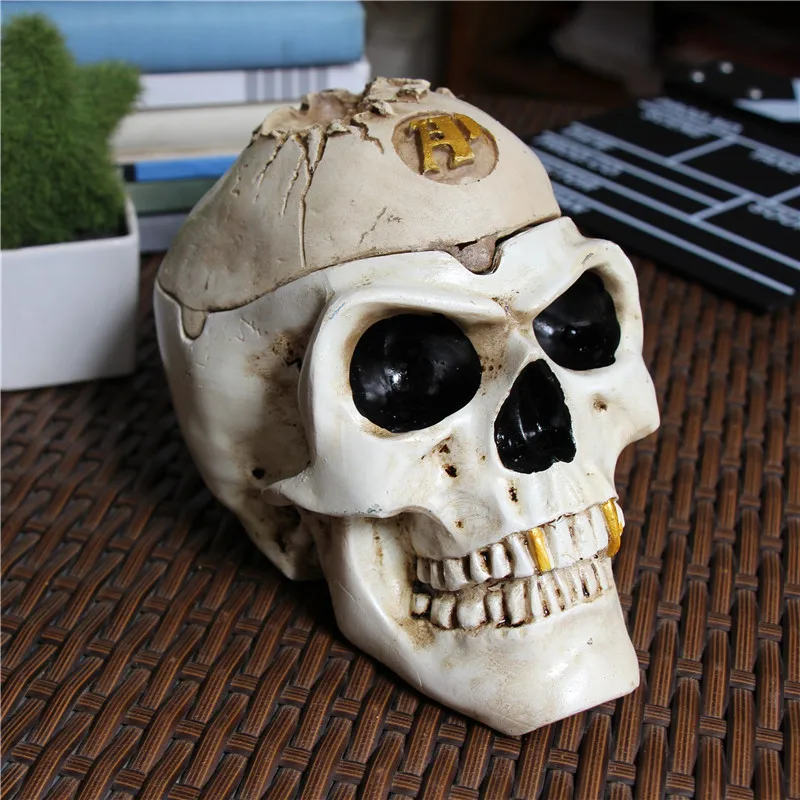 New Creative Ashtrays With Lid Human Skull Shape Desktop Ashtray Resin Skull Ash Tray for Smoking Office Home Decoration