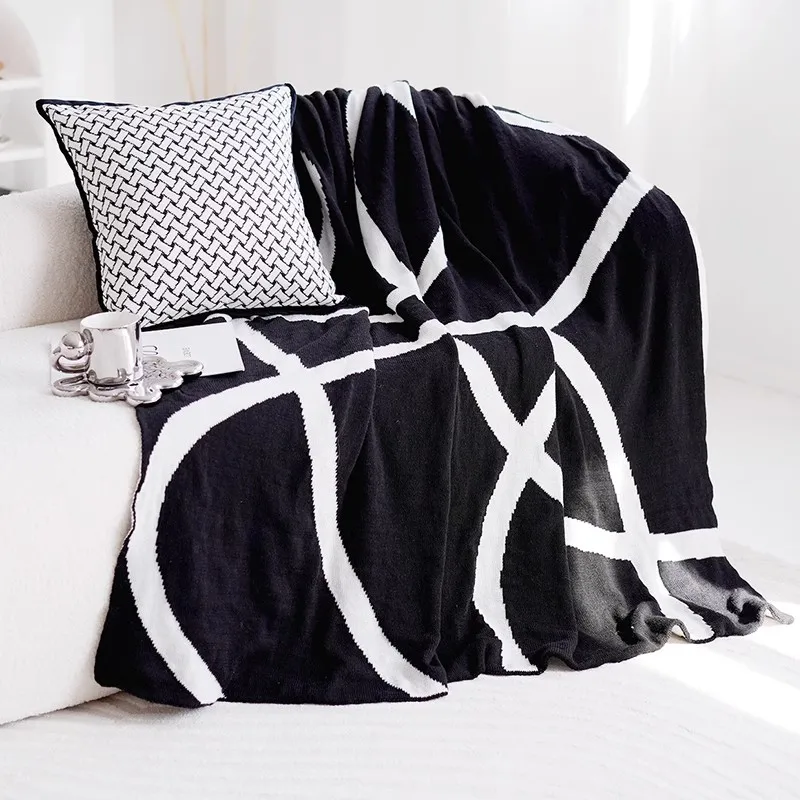 Black White Striped Sofa Blanket Nordic Living Room Sofa Bedroom Bed Decoration Knitted Sofa Blanket Picnic Blanket Quilt