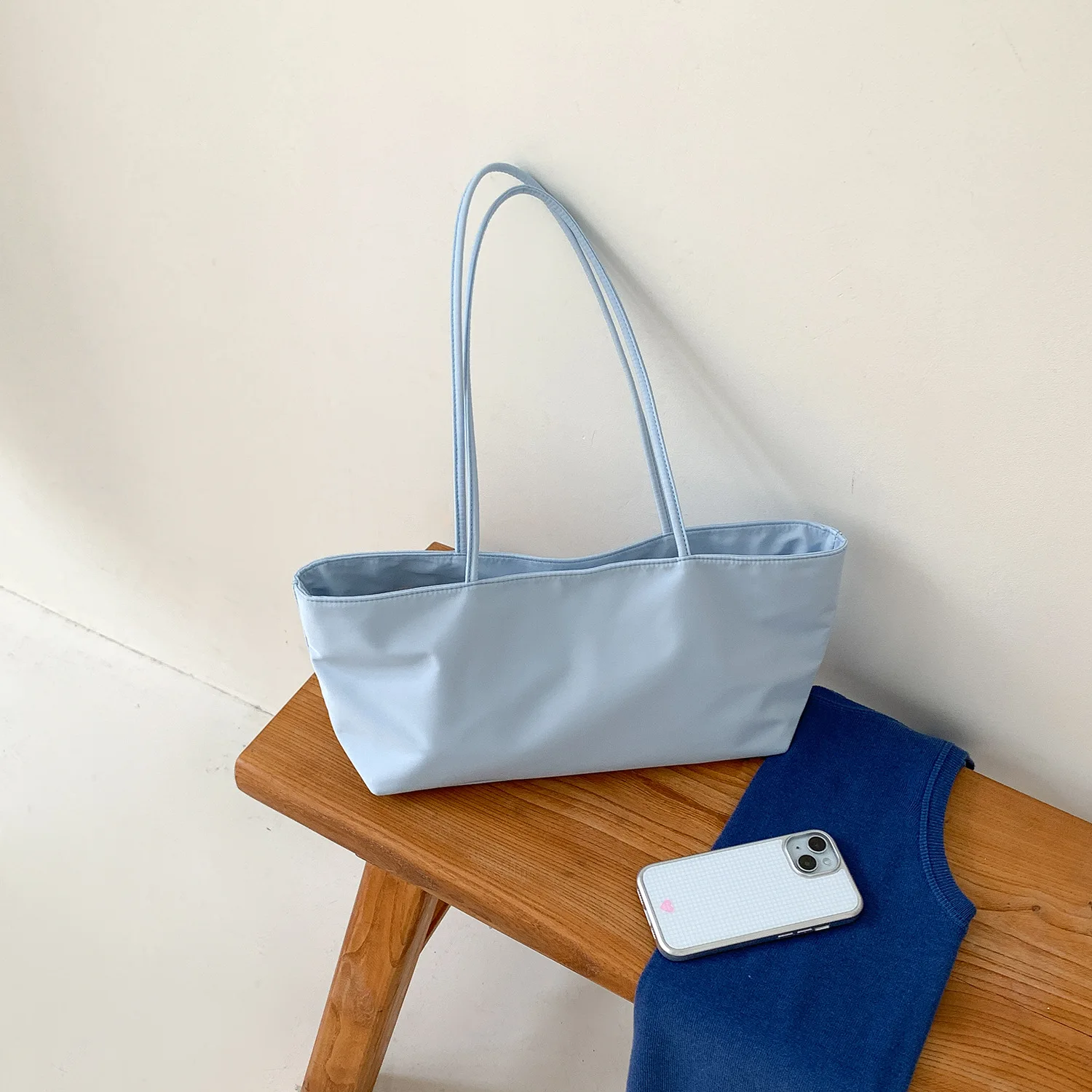 

Simple Nylon High-quality Korean-style Handbag Lightweight And Soft Women's Tote Bag