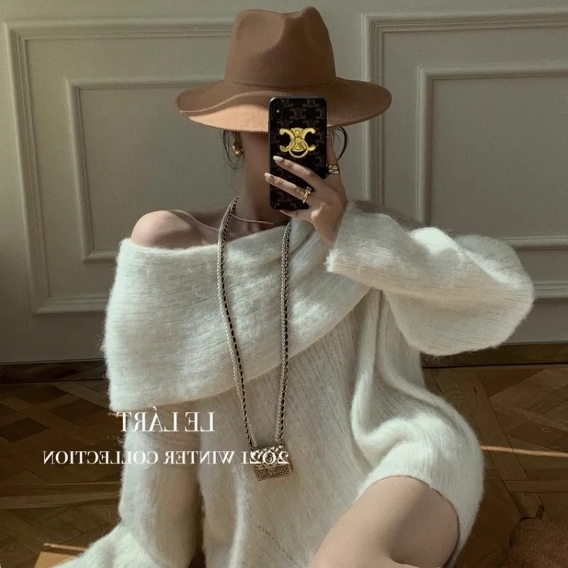 

French Retro One Shoulder Sweater Women'S Autumn And Winter Off Shoulder Collarbone Knitted Bottom Top