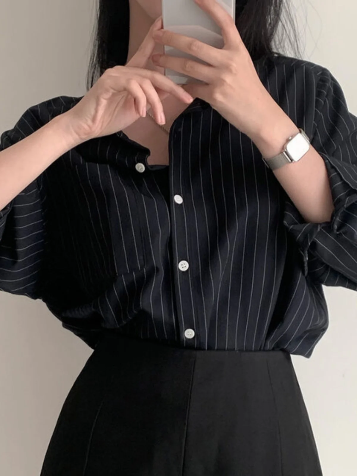 

Loose Striped Long Sve irt Women's Early Spring 2025 New Sle Slimming Top Commute Sle Faion Ladies' irt