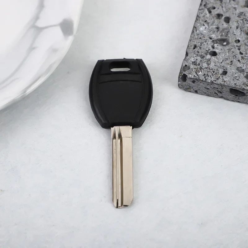 

30 шт. заготовок для ключей с центральной ручкой, без карты, прямые, черные, для гражданского компьютерного ключа