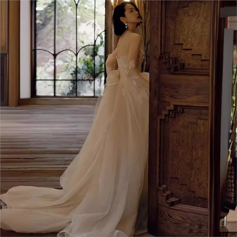 نخب البيج أثيرال الدانتيل أداء مأدبة الكرة فستان الكبار