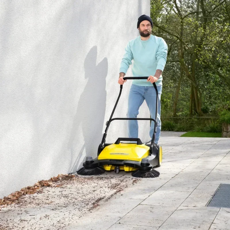 D2BKärcher-S6 Twin Walk-Behind Outdoor Hand Push Floor Sweeper 10 Gallon Capacity-33.9 "Sweeping Width-Sweeps up to 32,300 ft²/H