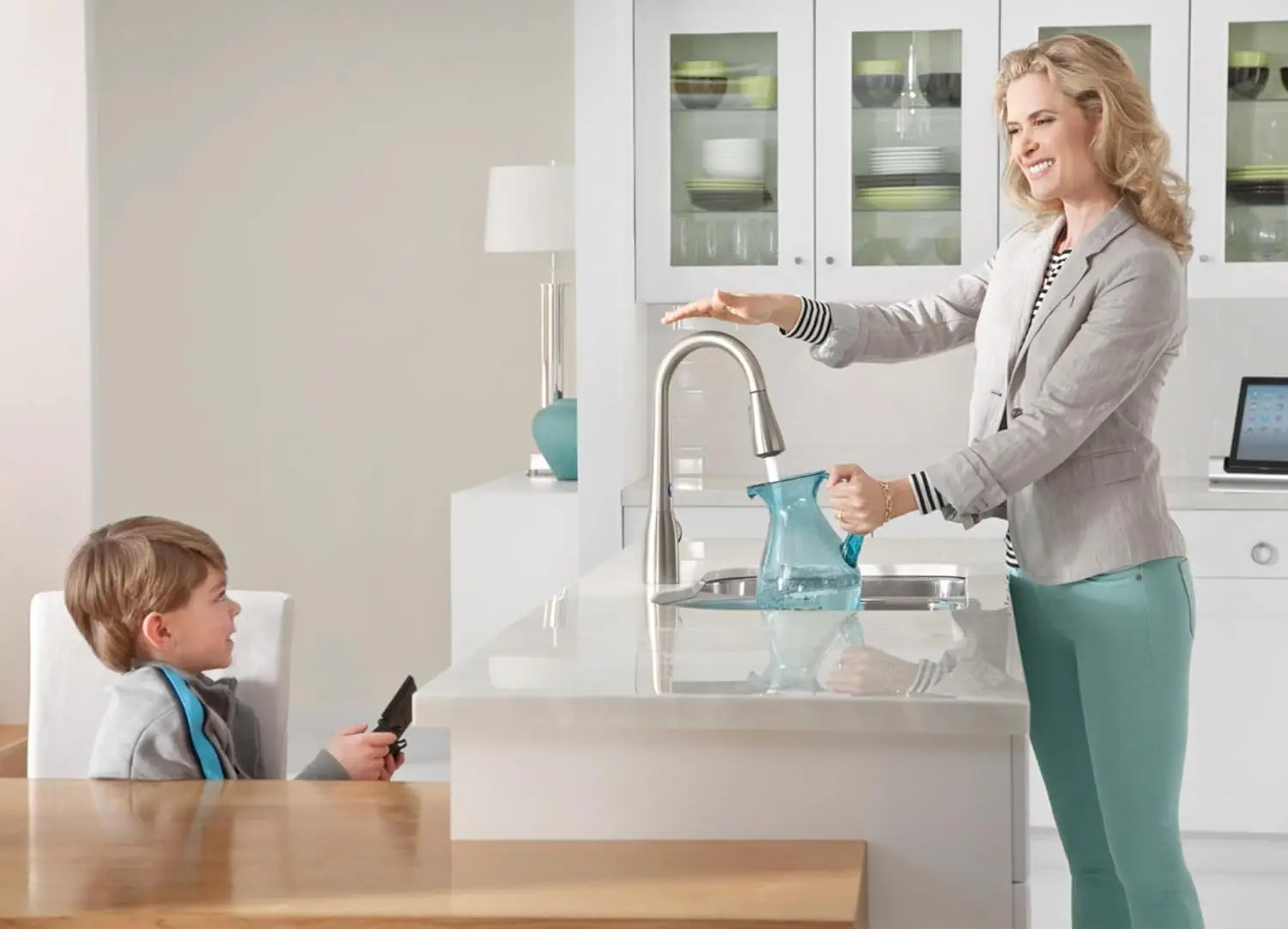 Arbor Spot Resist Stainless Motionsense Two-Sensor Touchless Kitchen Faucet Featuring Power Clean, One-Handle Kitchen Sink