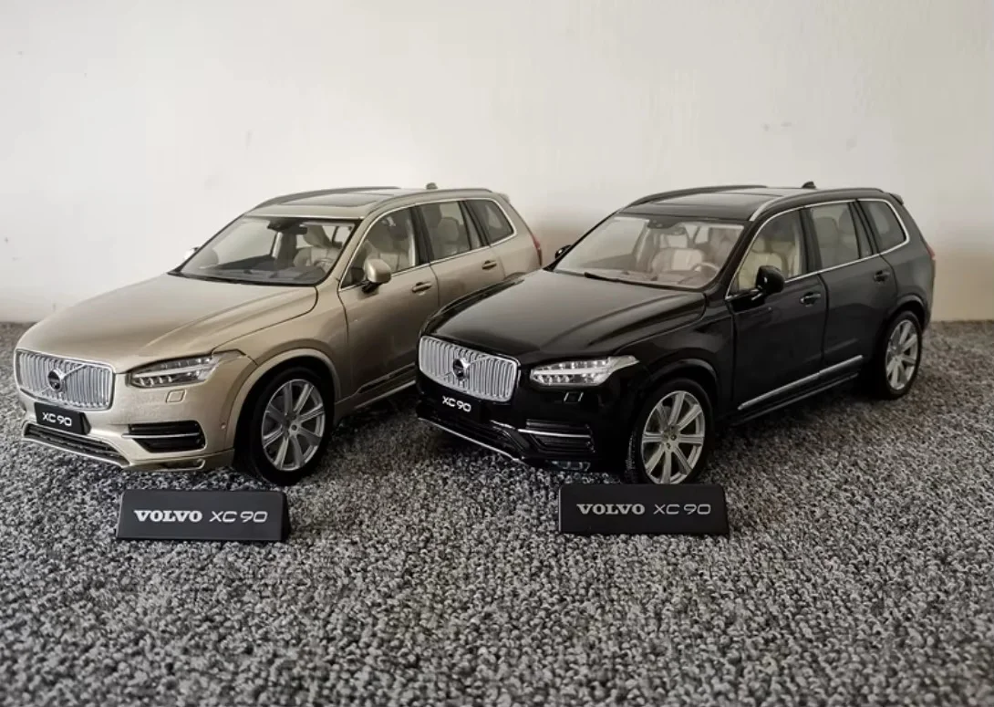 

Оригинальная литая под давлением модель автомобиля Volvo Xc90, масштаб 1:18, декоративный орнамент из сплава, подарок на складе, коллекционная для взрослых, сюрприз