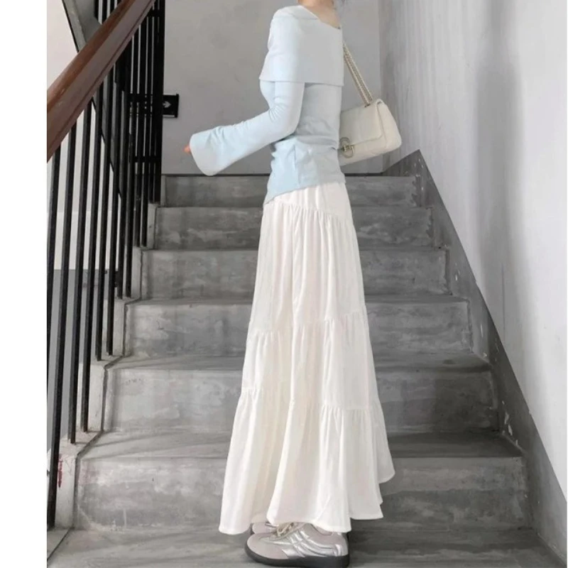 Conjunto de pre otoño con un conjunto completo de vestidos para mujer, nuevo conjunto de falda larga con temperamento, traje coreano pequeño, 2025