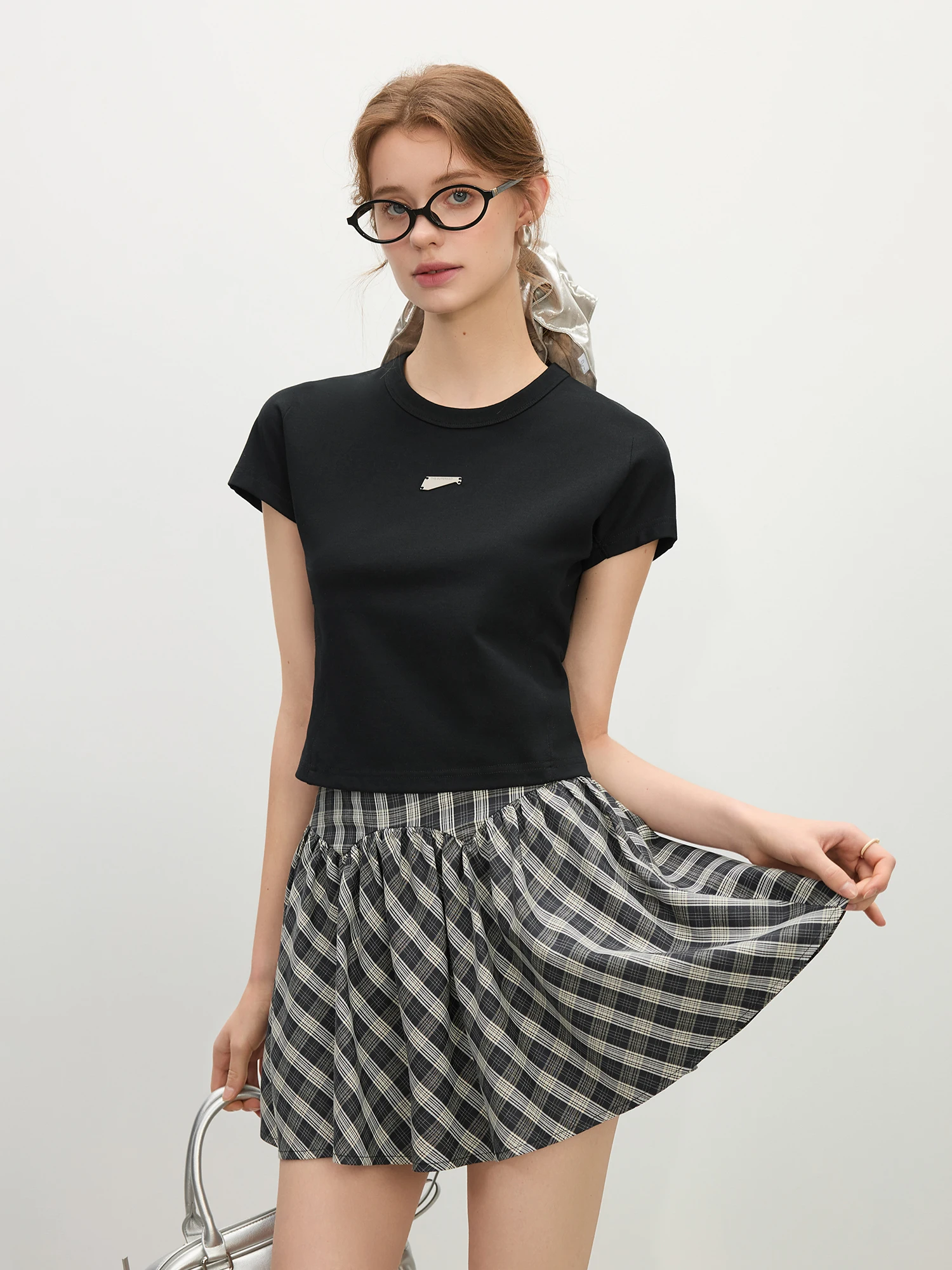 FSLE 2025 Summer Women's Structured Sun-Resistant Top - Slim Fit Cropped Tee & Breathable Round Neck T-Shirts 25FS12007