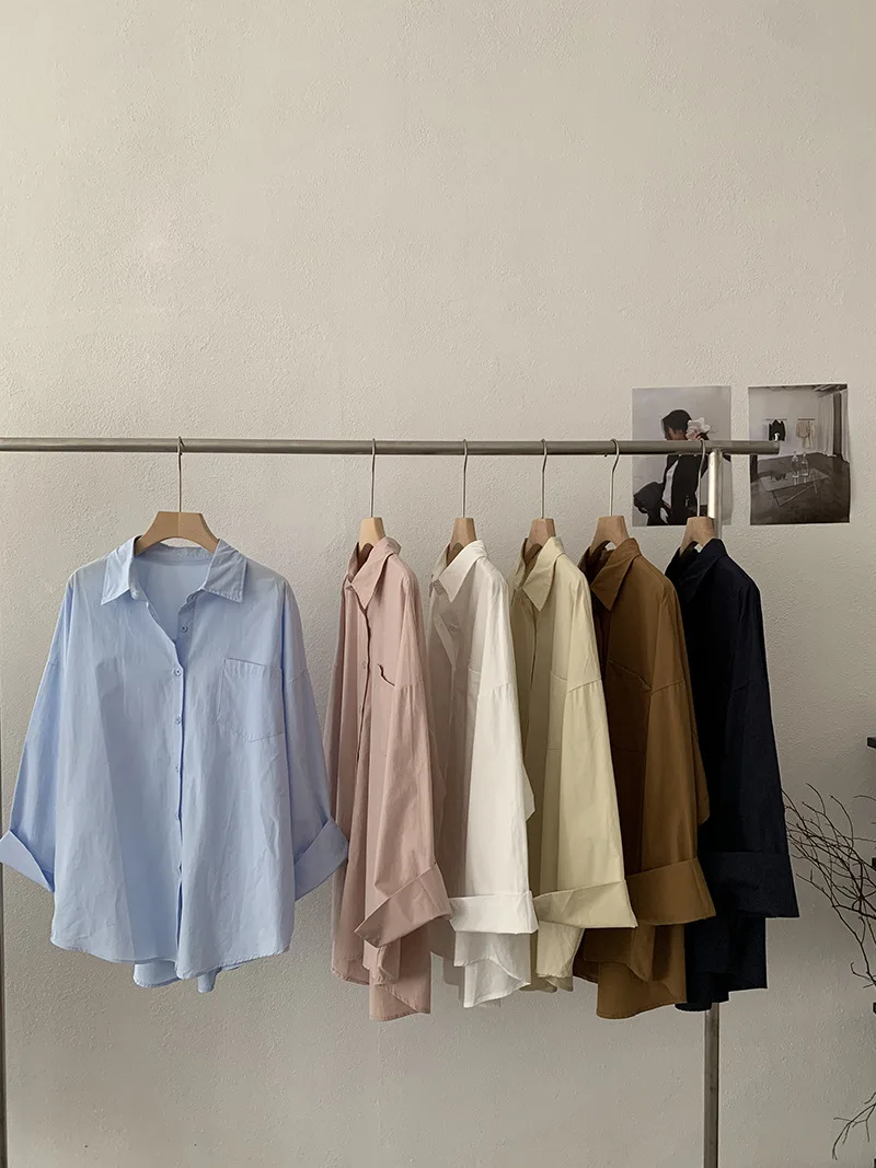 秋の韓国女性のカジュアルシャツラペルシングルブレスト長袖無地シャツファッションシンプルなルーズ女性ブラウス
