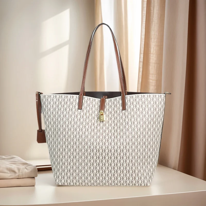 

CH New Women's Bag Shoulder Bag Simple Large Capacity Letters Print Brand Elegant Light Luxury Practical With Bags Pure Color